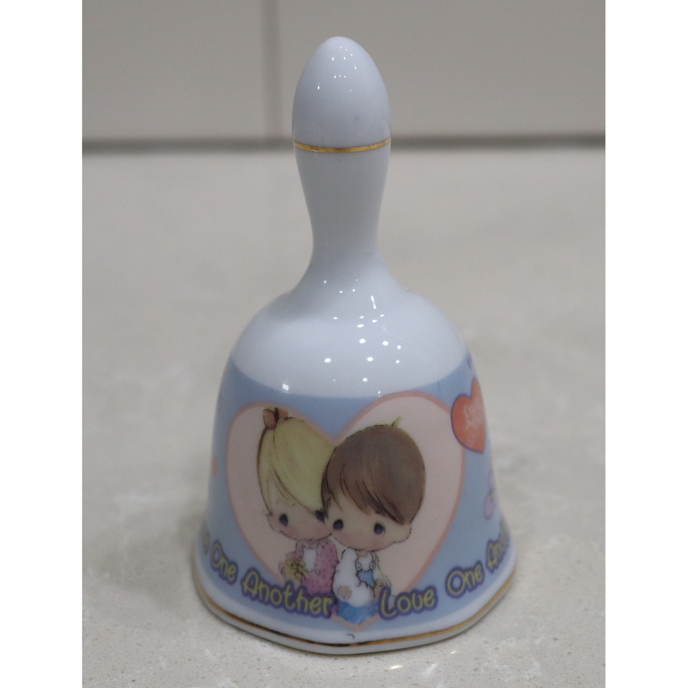 Precious Moments Love One Another Porcelain Bell 2000 Giftco Blue Hearts Bell